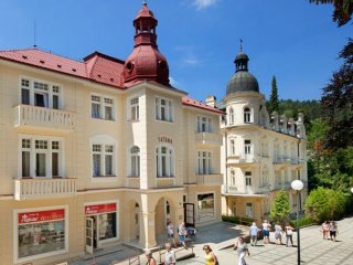 TAŤÁNA - Luhačovice - Jižní Morava - Česká republika, Luhačovice - Lyžařské zájezdy