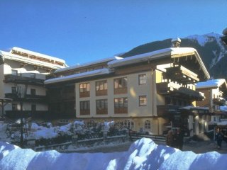 Hotel Panther'A - Salcbursko - Rakousko, Saalbach - Lyžařské zájezdy