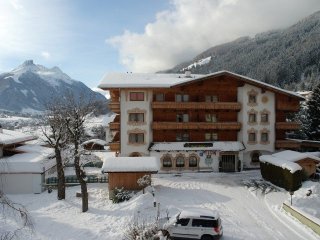 Hotel Alphof - Tyrolsko - Rakousko, Fulpmes - Lyžařské zájezdy