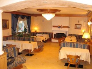 Hotel Corona Wellness S - Pinzolo Hotel Corona Wellness S - Pinzolo