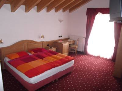 Hotel Tyrolia  - Malga Ciapela