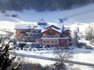 Hotel Tevini - Almazzago Hotel Tevini - Almazzago