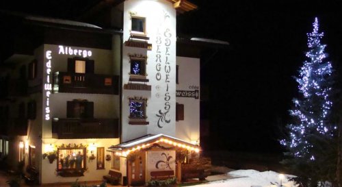 Hotel Césa Edelweiss - Campitello di Fassa