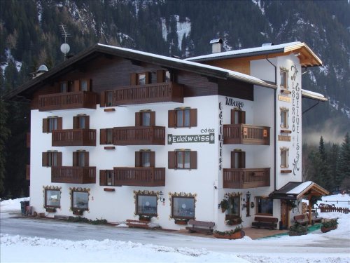 Hotel Césa Edelweiss - Campitello di Fassa