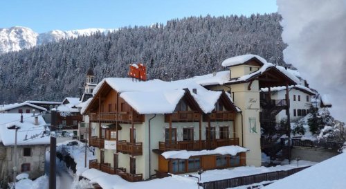 Hotel Almazzago - Almazzago