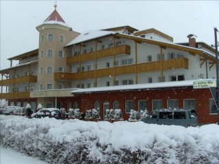 Valdaora - Hotel Villa Tirol + Valdaora - Hotel Villa Tirol +
