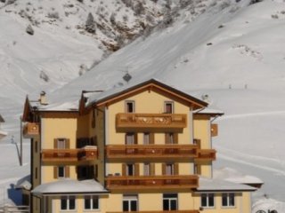 Hotel Bezzi - Passo Tonale Hotel Bezzi - Passo Tonale