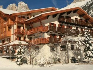 Hotel Salvan S - Campitello di Fassa Hotel Salvan S - Campitello di Fassa