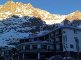 Breuil-Cervinia - Hotel Europa Breuil-Cervinia - Hotel Europa