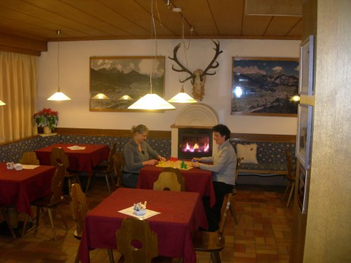 Campitello - Sporhotel Enrosadira