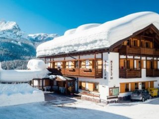 Hotel Piccolo Pocol - Cortina d´Ampezzo Hotel Piccolo Pocol - Cortina d´Ampezzo