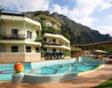 Hotel Royal Village - Limone sul Garda
