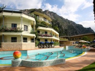 Hotel Royal Village - Limone sul Garda - Itálie, Lago di Garda - Ubytování