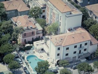 Rimini Marina Centro - Hotel Brown Atrium
