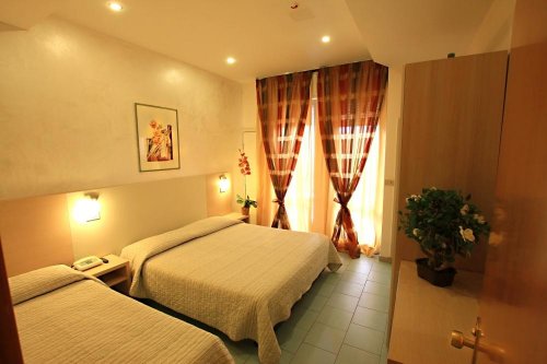 Rimini Marina Centro - Hotel Brown Atrium