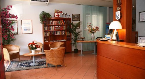 Hotel Losanna - Rimini (Marina Centro)