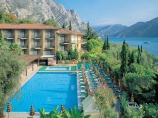 Hotel Leonardo da Vinci - Limone sul Garda - Itálie, Lago di Garda - Ubytování