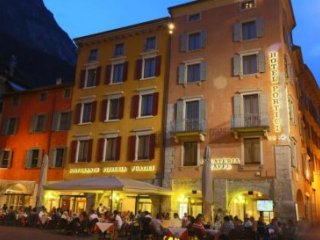 Hotel Portici - Riva del Garda Hotel Portici - Riva del Garda