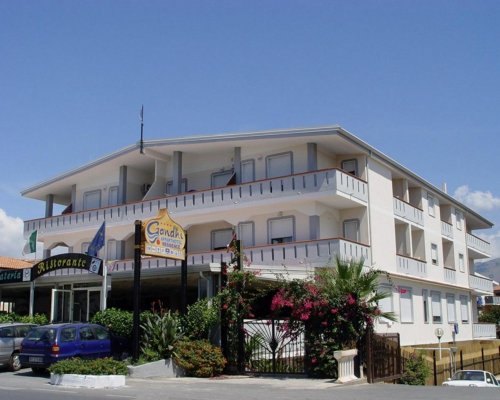 Santa Maria del Cedro - Hotel Gandhi