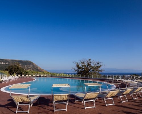 Ricadi - Residence Luzia