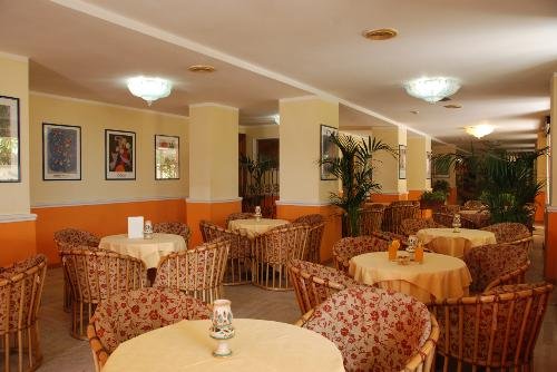 Hotel San Pietro - Letojanni