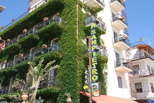 Hotel San Pietro - Letojanni