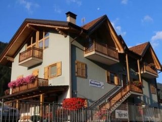 Hotel Garni Jägerhaus - Pellizzano Hotel Garni Jägerhaus - Pellizzano