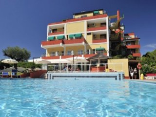 Hotel Bembo - Bibione Spiaggia Hotel Bembo - Bibione Spiaggia