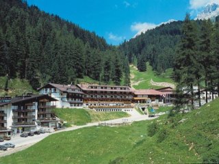 Sporthotel Pampeago - Pampeago Sporthotel Pampeago - Pampeago