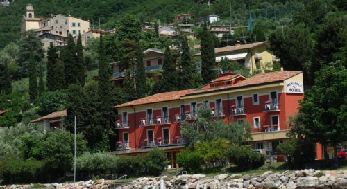 Hotel Menapace - Torri del Benaco