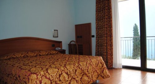 Hotel Mercedes - Limone sul Garda