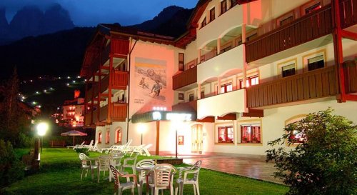 Hotel Garni Aritz - Campitello di Fassa