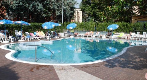 Hotel Bisesti - Garda