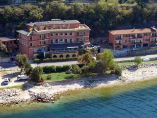 Hotel Merano - Castelleto di Brenzone Hotel Merano - Castelleto di Brenzone