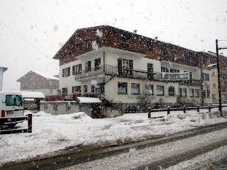 Hotel Baita Montana - Bormio FREE SKI Hotel Baita Montana - Bormio FREE SKI