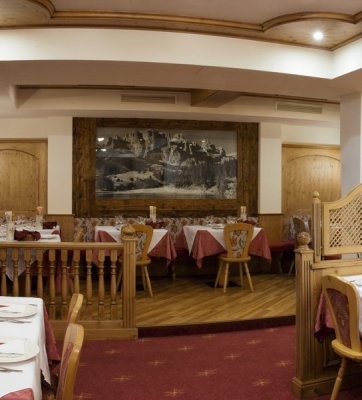 Hotel Cristallo - Canazei