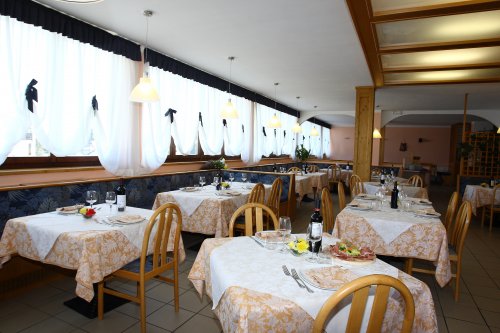 Hotel Montana - Fai della Paganella