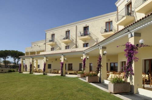 Blu Hotel Morisco Village - Cannigione di Arzachena