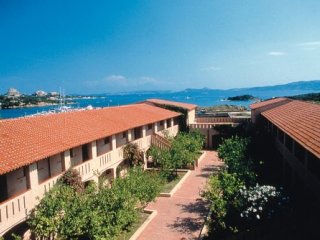 Villaggio Cala Bitta - Baia Sardinia Villaggio Cala Bitta - Baia Sardinia