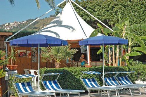 Residence Felix - Ricadi