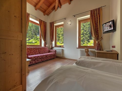 Hotel Garni Dal Bracconiere - Folgarida