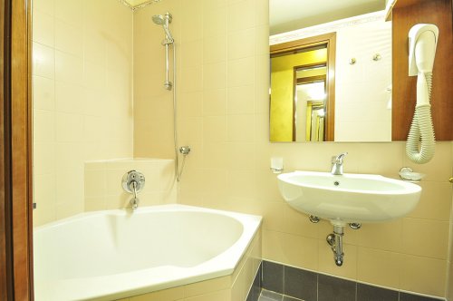 Hotel Enrichetta S – Desenzano del Garda