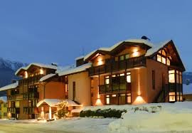 Hotel Holiday s - Monclassico FREE SKI Hotel Holiday s - Monclassico FREE SKI