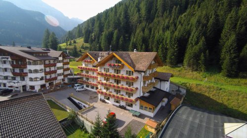 Hotel Somont - Selva di Val Gardena