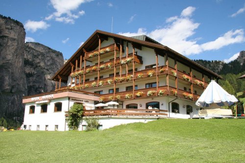 Hotel Alaska S - Selva di Val Gardena