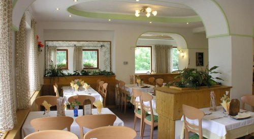 Hotel Montana - Pozza di Fassa