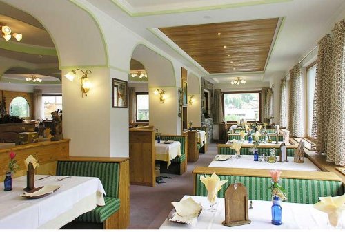 Hotel Montana - Pozza di Fassa