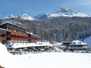 Hotel Obereggen S – Obereggen Hotel Obereggen S – Obereggen