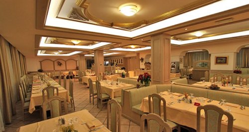 Hotel Crescenzia - Vigo di Fassa