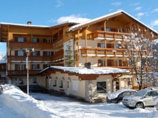 Hotel Crescenzia - Vigo di Fassa Hotel Crescenzia - Vigo di Fassa